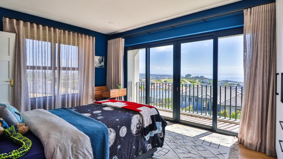 6 Bedroom Property for Sale in Whale Rock Heights Western Cape
